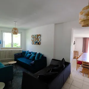 https://gite-des-rosiers.hotels-rhonealpes.com